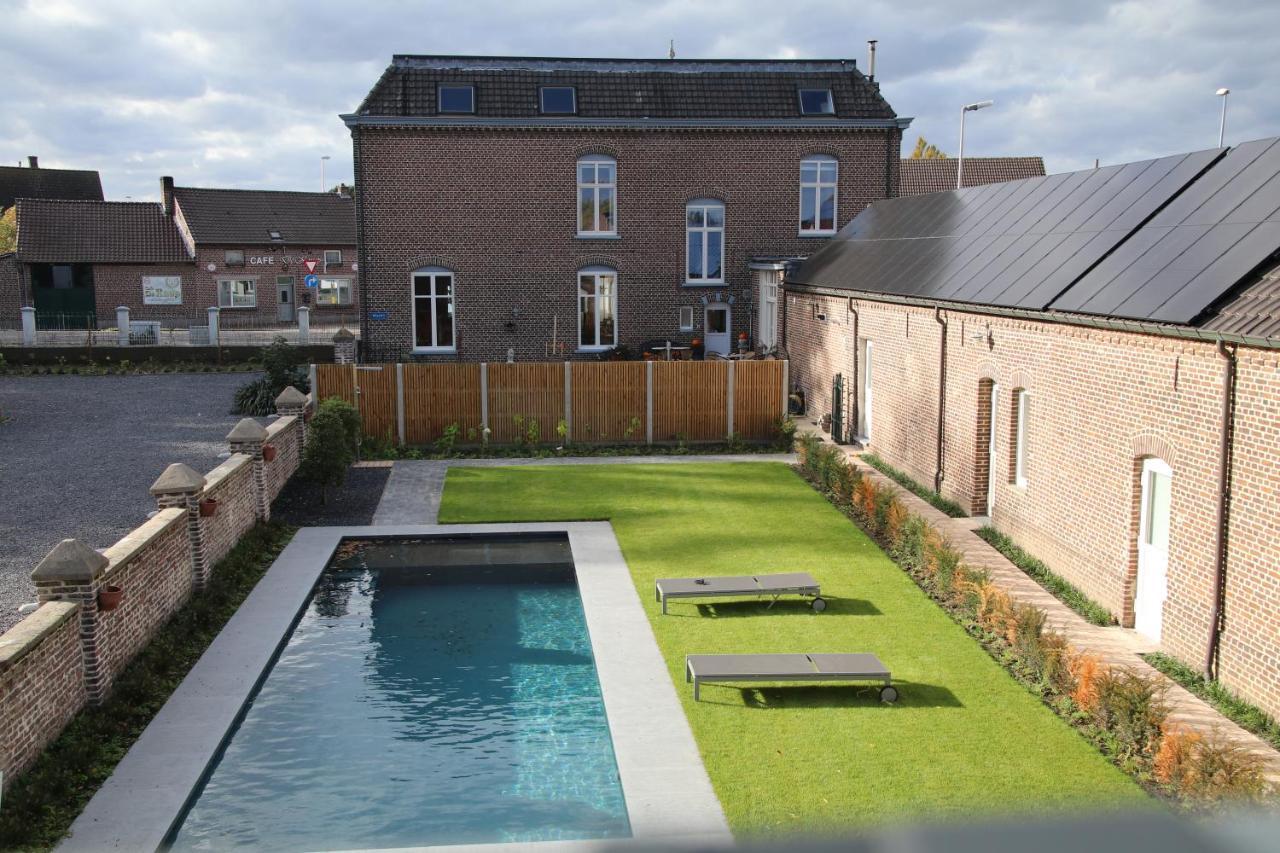 B&B Het Doctershoes Kinrooi Exterior foto