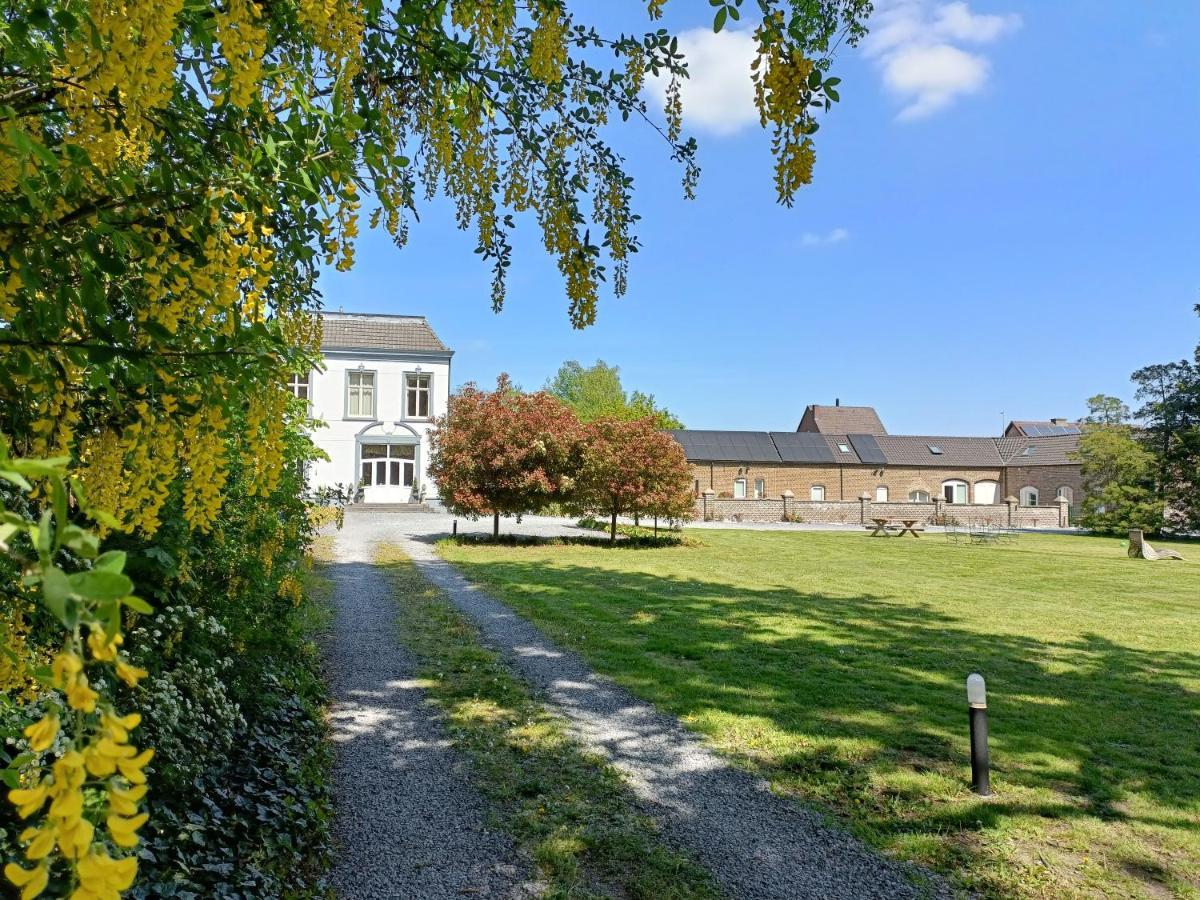 B&B Het Doctershoes Kinrooi Exterior foto
